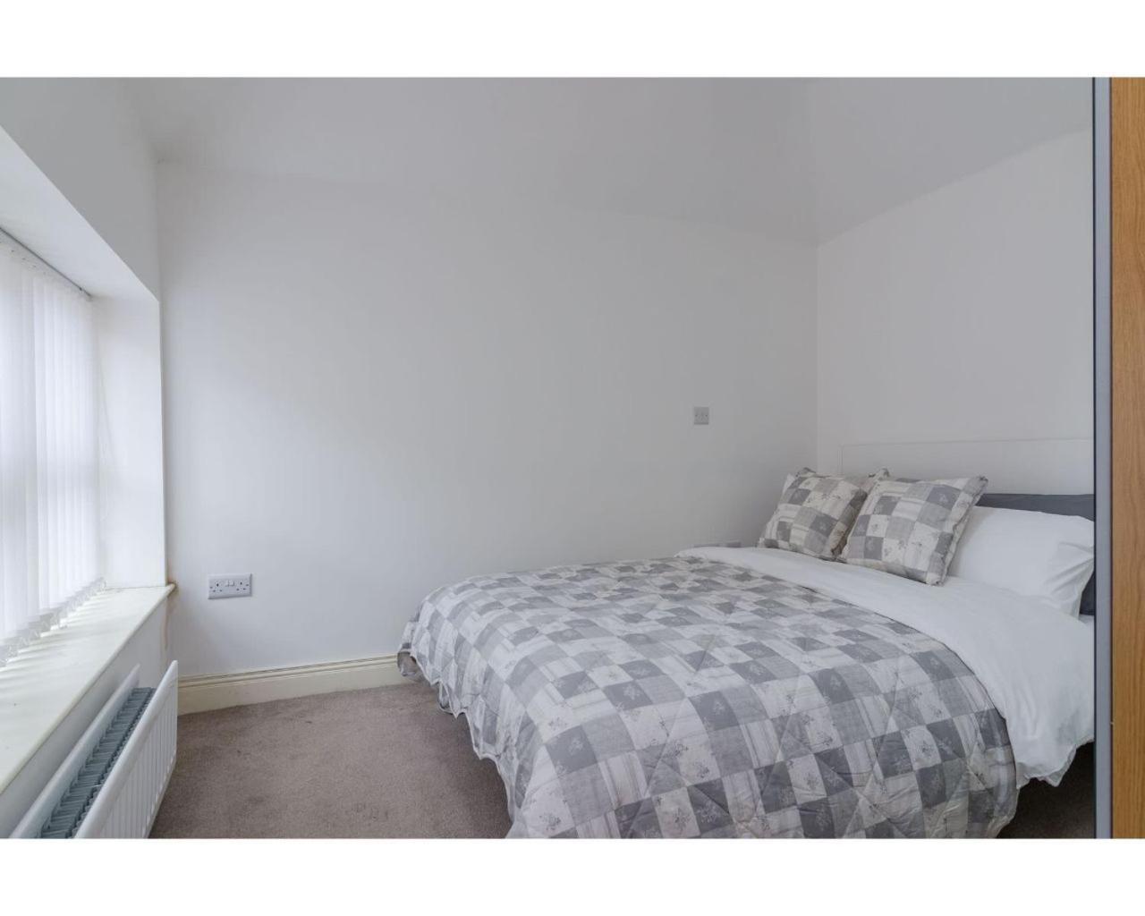 Fitzrovia Mansion Apartments In Belfast'S Cathedral Quarter Экстерьер фото